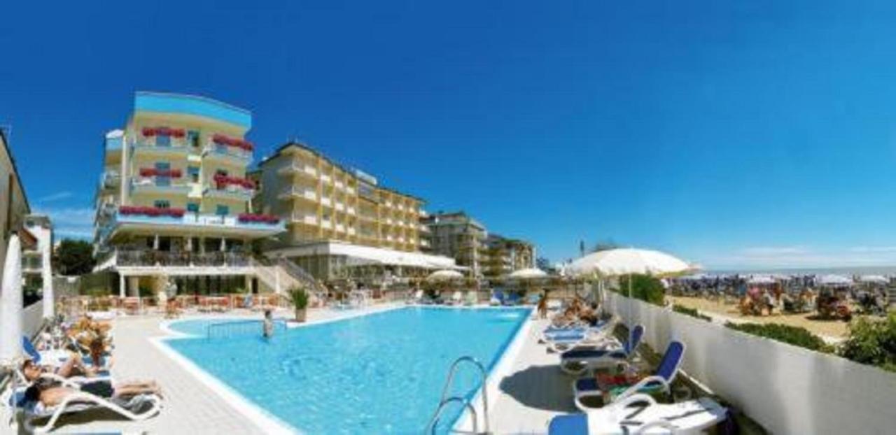 Condor Hotel 3*