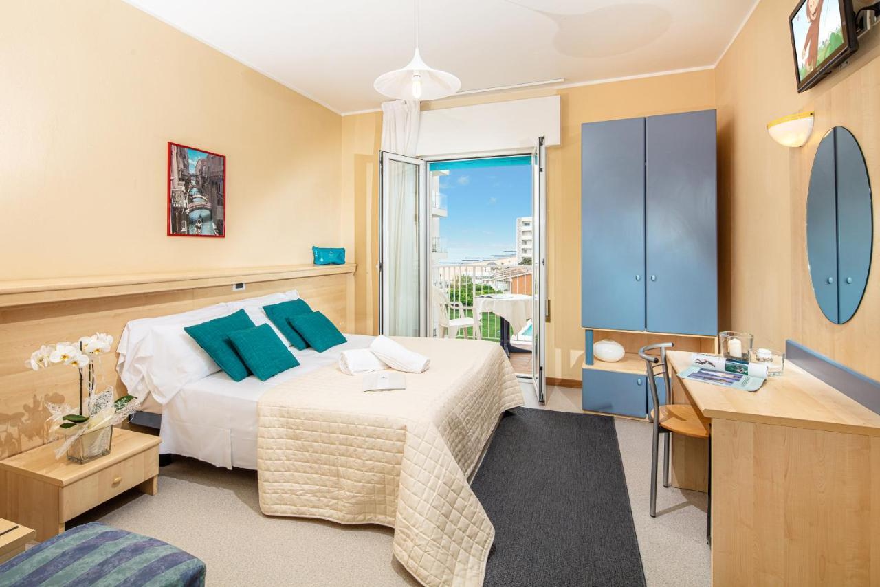 Condor Hotel 3*